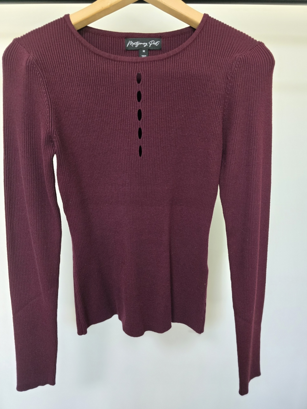 Montgomery Post Ribbed Long-Sleeve Top in Burgundy